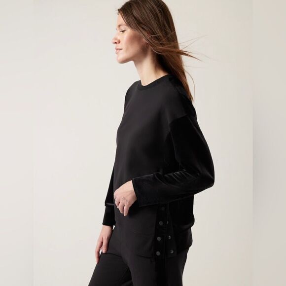 Athleta Retroplush Velvet Crewneck Sweatshirt - Picture 4 of 16